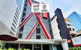 ไวบ์ เบสท์เวสเทิร์น สนามเป้า